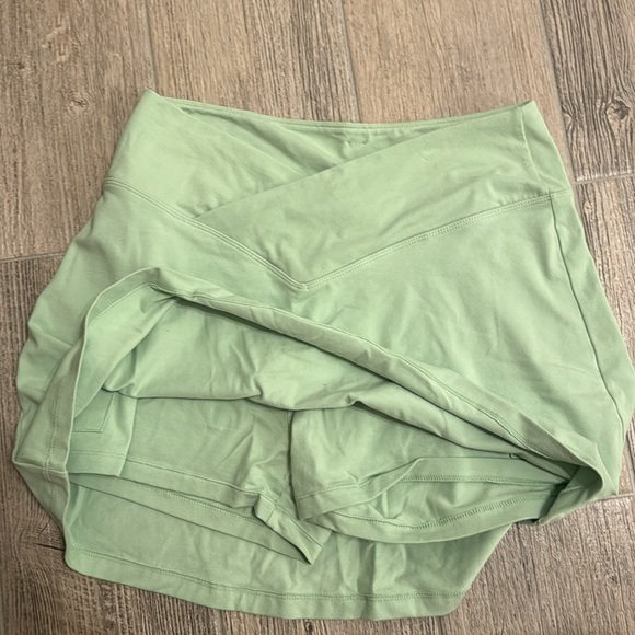 super cute size L light green sporty skort from Pink - Picture 4 of 4
